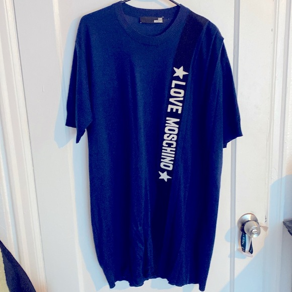 Moschino short sleeve sweater dress. Navy blue wool base with white logo - Picture 2 of 5